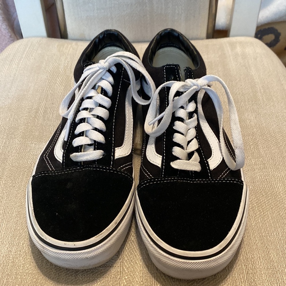 low top Vans size 8